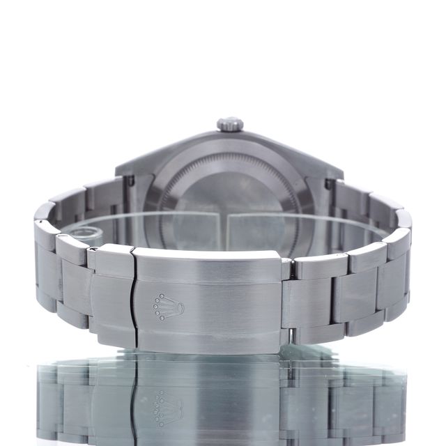 Rolex Oyster Perpetual 114300 Image 3